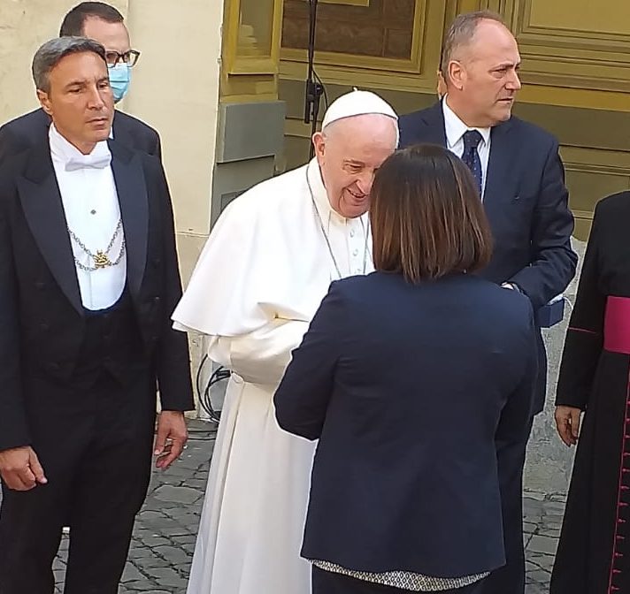 Papa Francesco ha incontrato badanti e colf