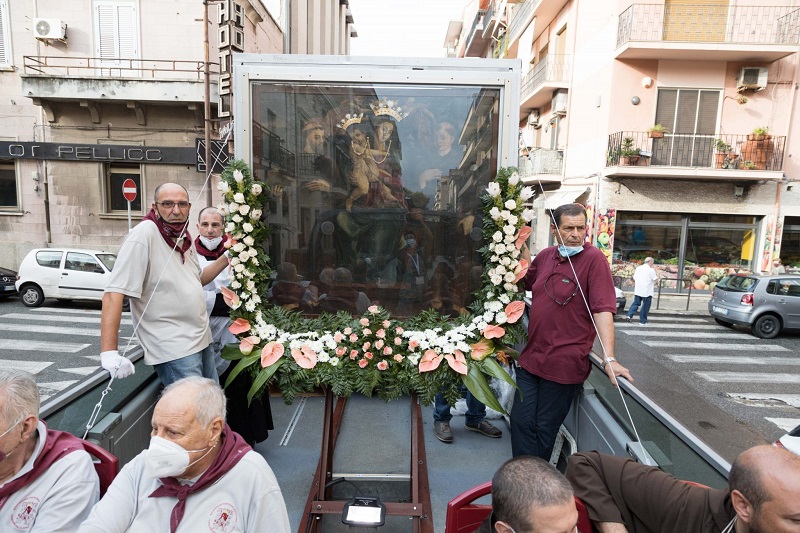 Madonna della Consolazione in autobus