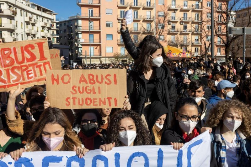 molestie scuola cosenza