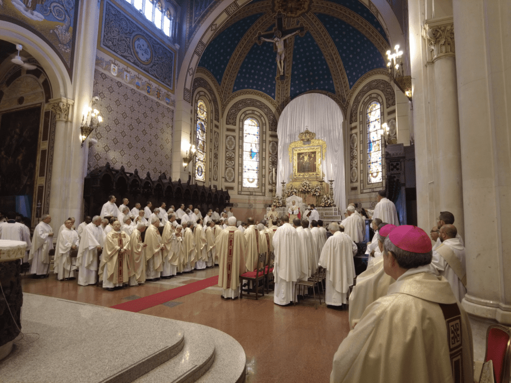 Morrone con i sacerdoti di Reggio