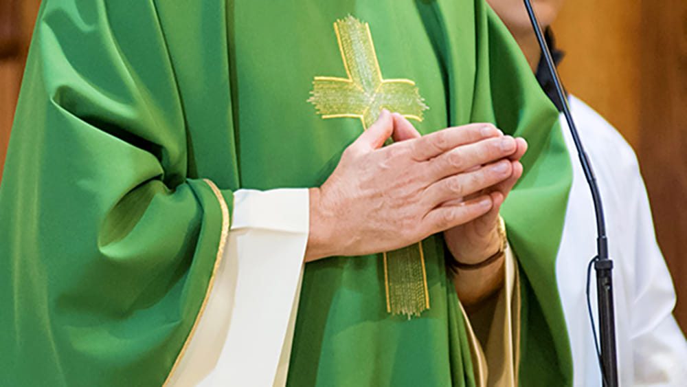 sacerdote
