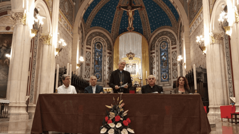 Tavolo dei relatori
